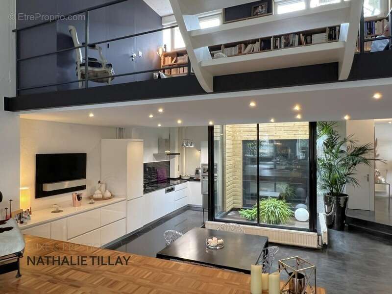 Orleans hyper centre, appartement loft à vendre, avec patio, terrasse  de 150 M²? salle de sport, garage - photo 3