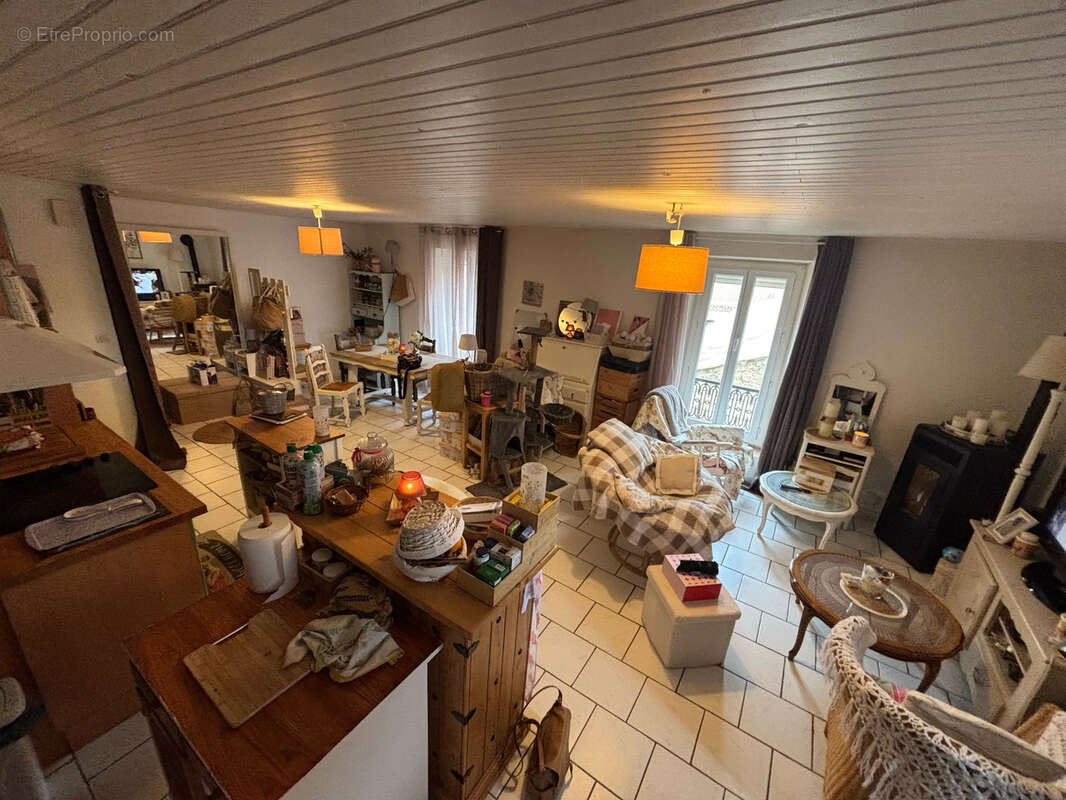 Appartement à NISSAN-LEZ-ENSERUNE