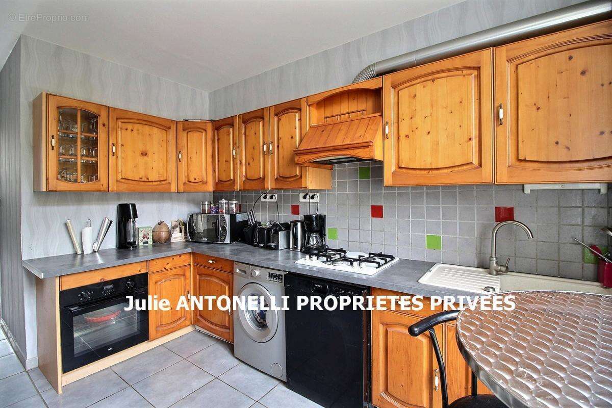 La SEAUVE SUR SEMENE (43140) Immeuble 543m² SEPT APPARTEMENTS, SEPT Places de stationnement grenier aménageable, caves en sous-s - photo 8