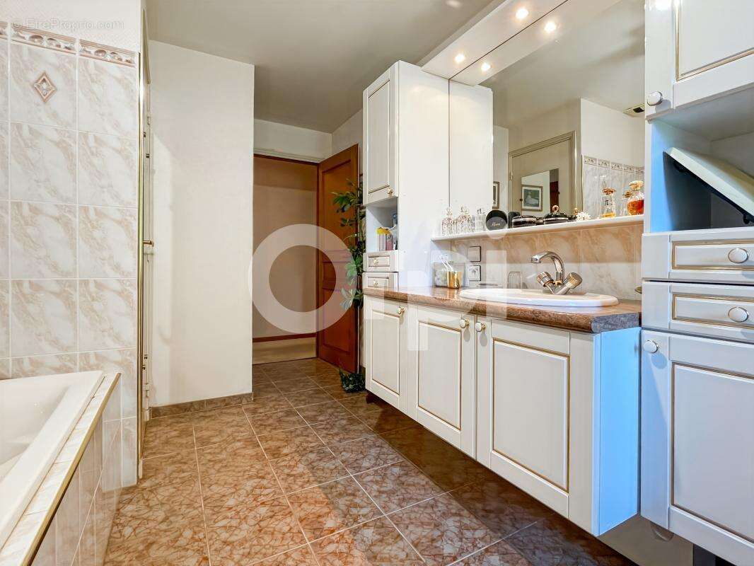 Maison à GROSSOEUVRE