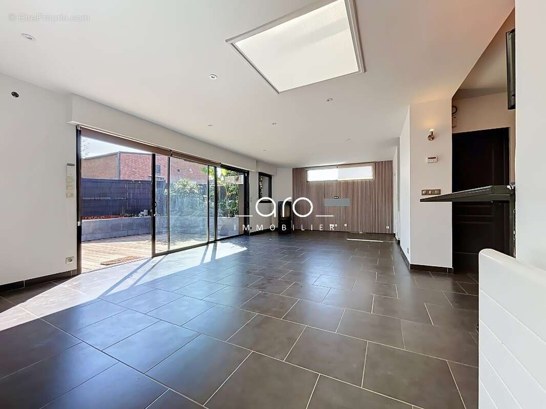 Maison 207 m² à Cysoing  - photo 2