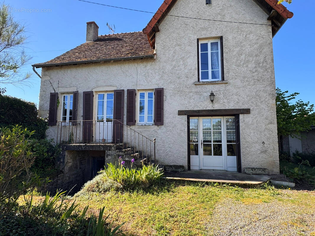 Maison à SAINT-GENGOUX-LE-NATIONAL