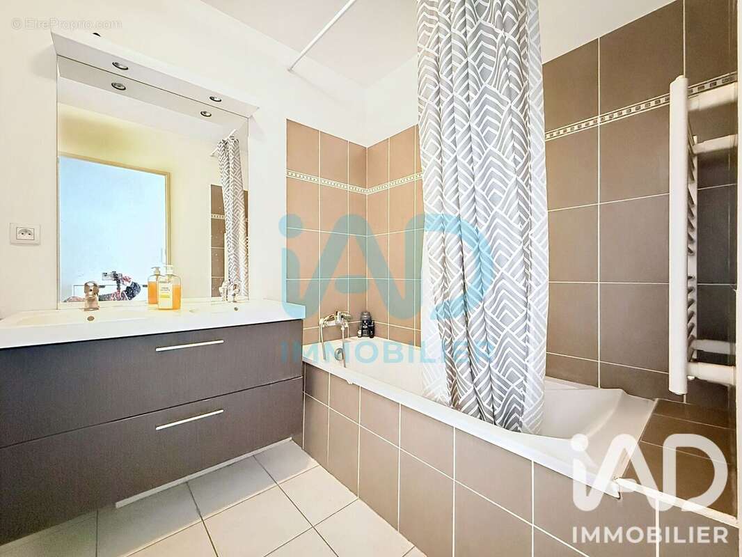 Photo 8 - Appartement à MARSEILLE-10E