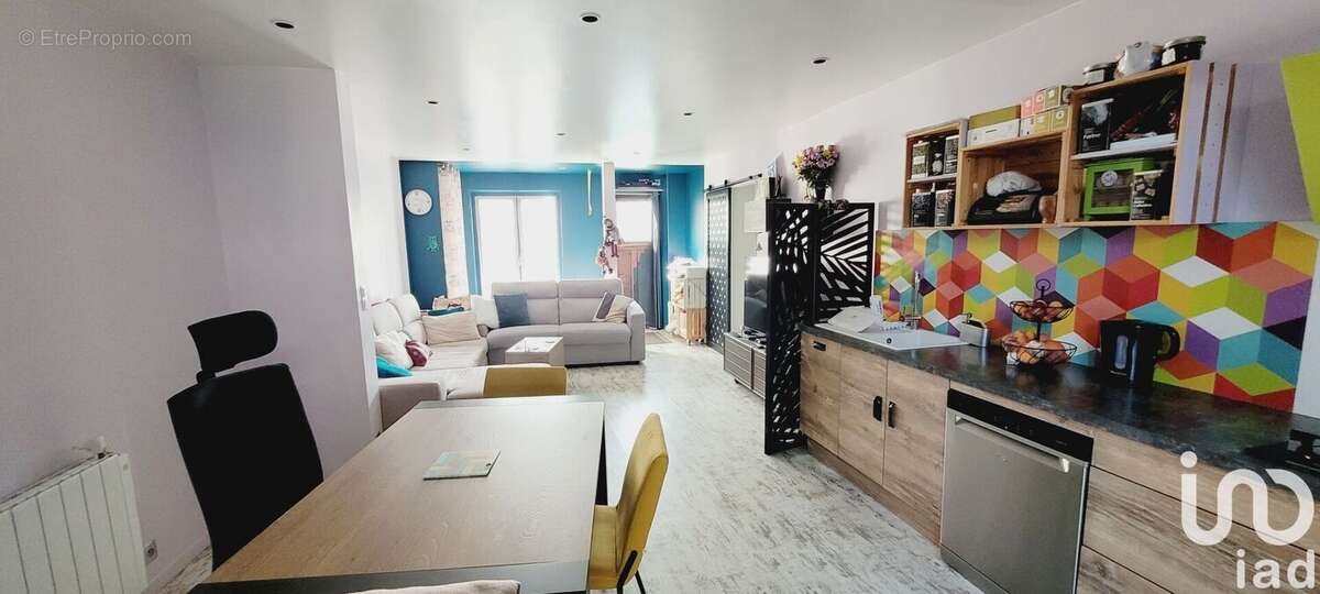 Photo 2 - Maison à LA CELLE-SUR-MORIN