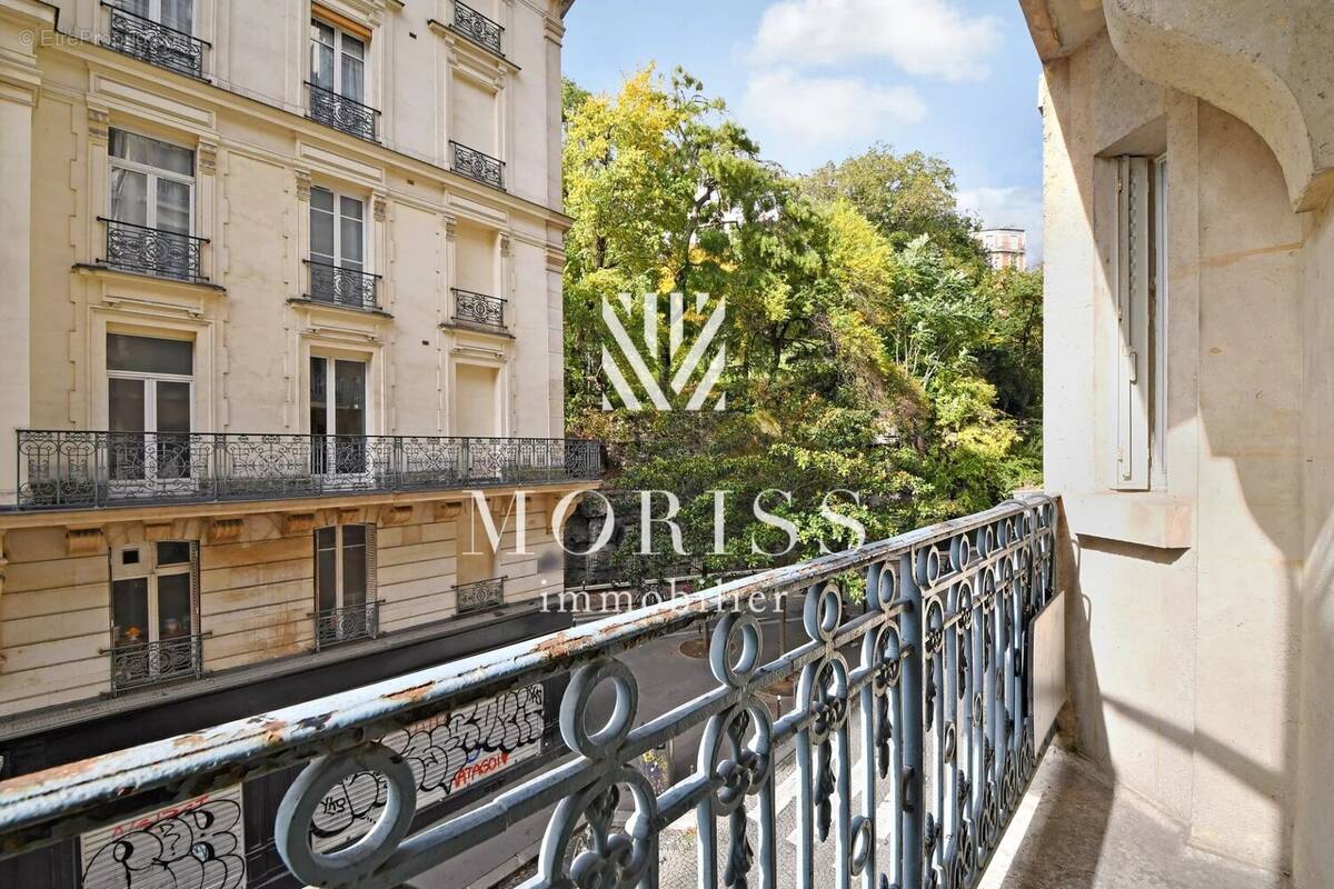 Appartement à PARIS-18E