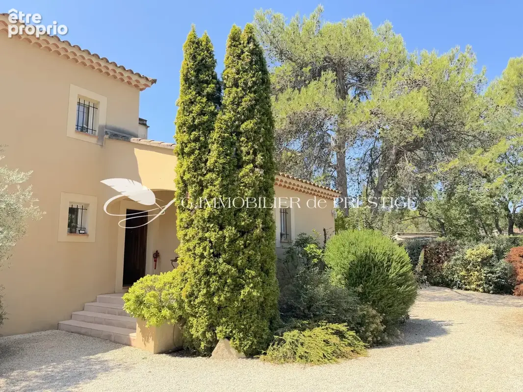 Une très belle villa dans un cadre enchanteur - photo 32