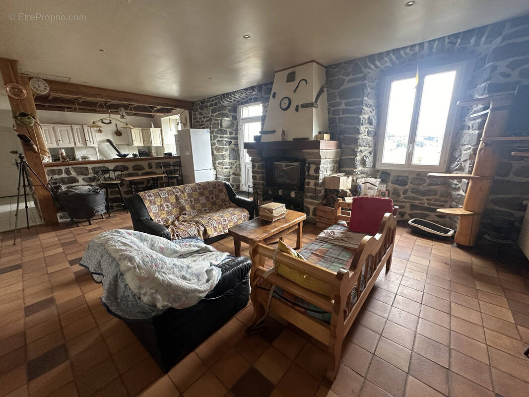 Maison à MAZET-SAINT-VOY