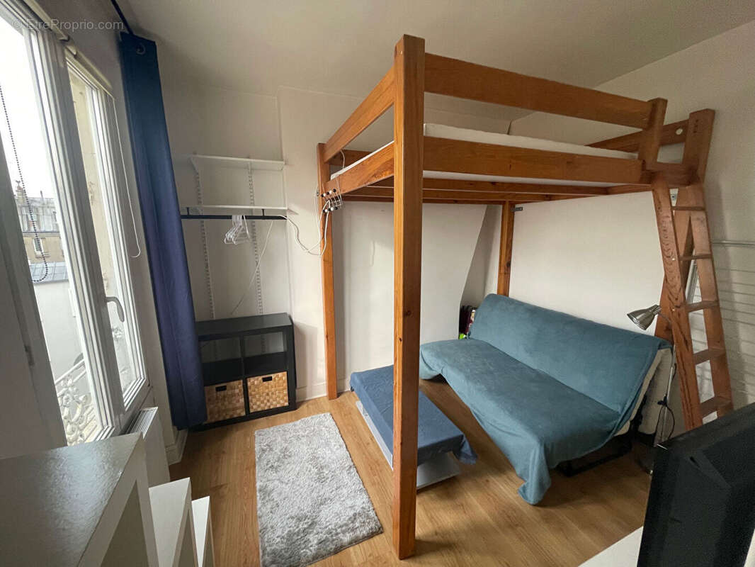 Appartement à PARIS-10E