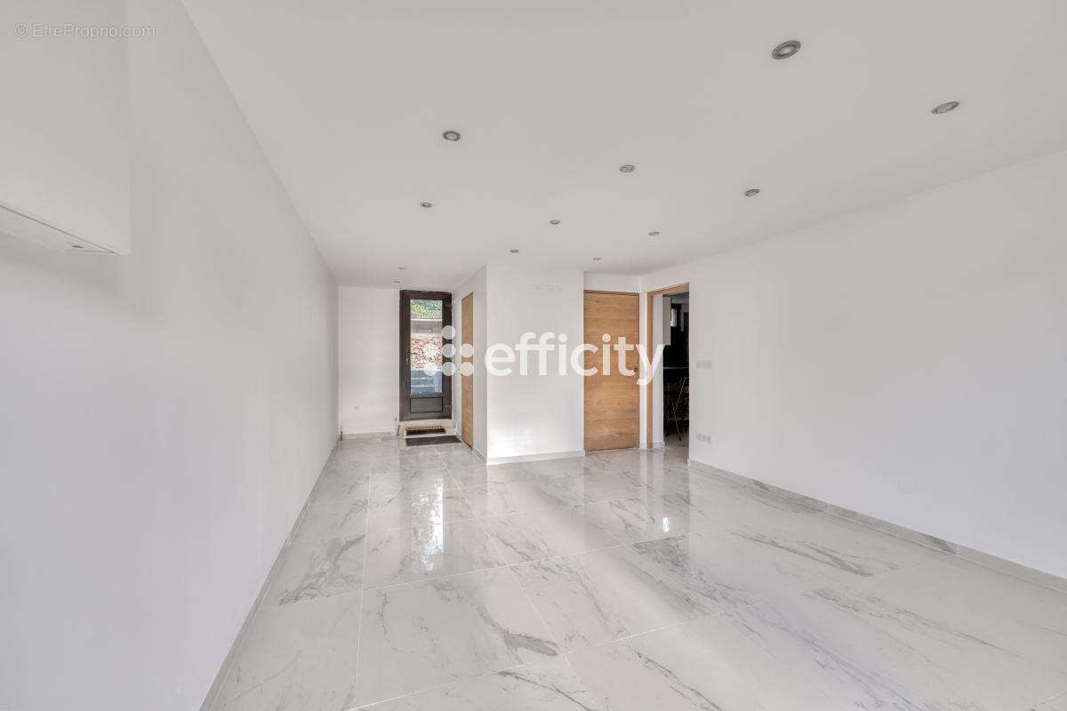 Maison à LE PLESSIS-TREVISE