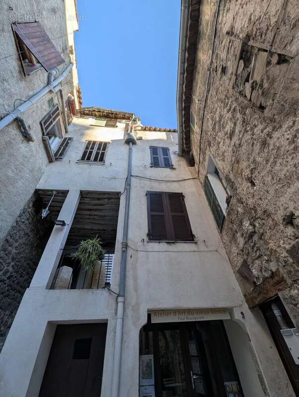 Appartement à VENCE