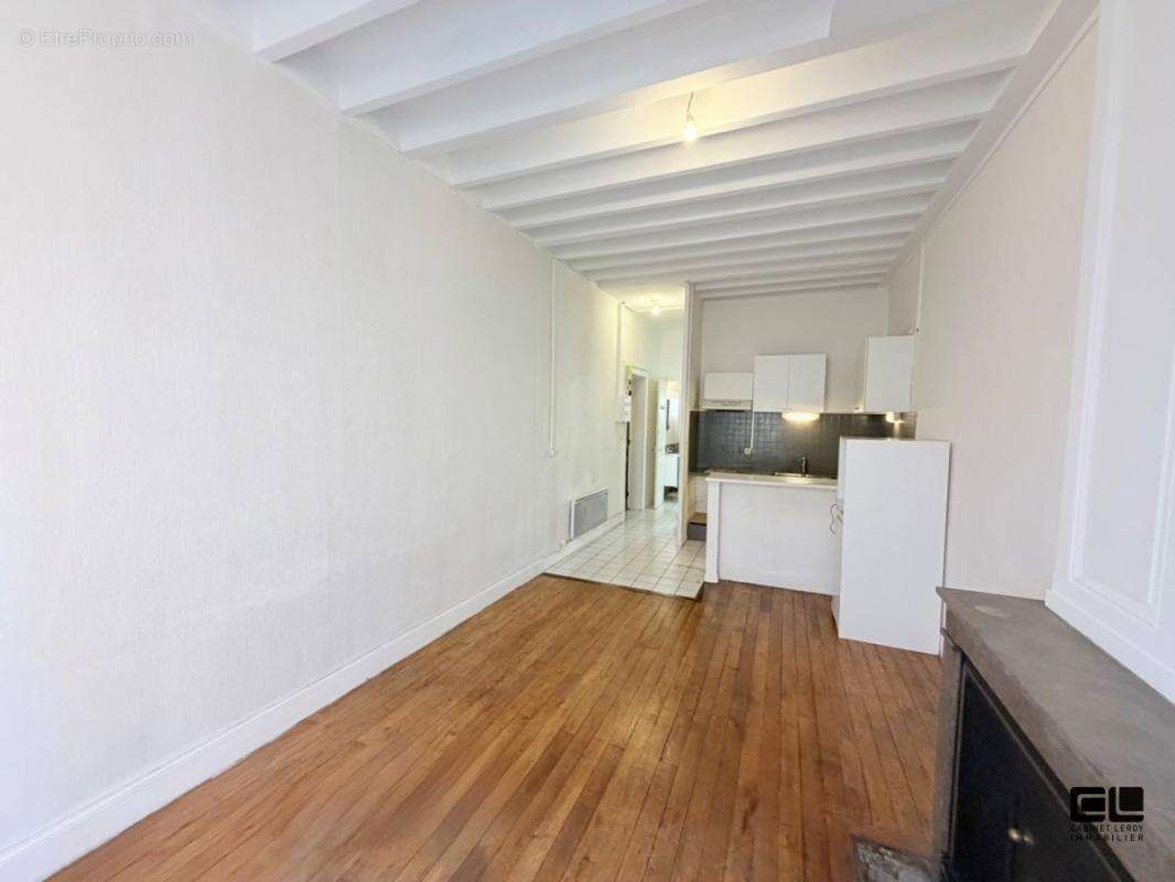 T2 rue jaquard au pied de la mairie - photo 7
