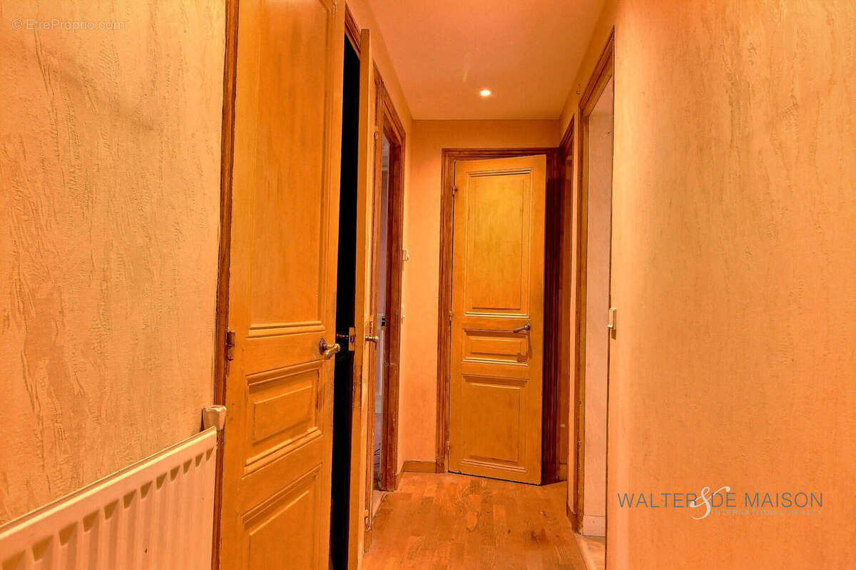 Appartement à LEVALLOIS-PERRET