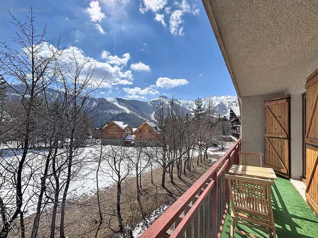 Appartement à SAINT-ETIENNE-DE-TINEE