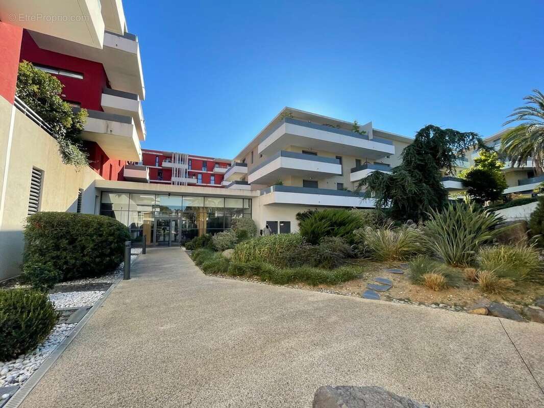 Appartement à JUVIGNAC