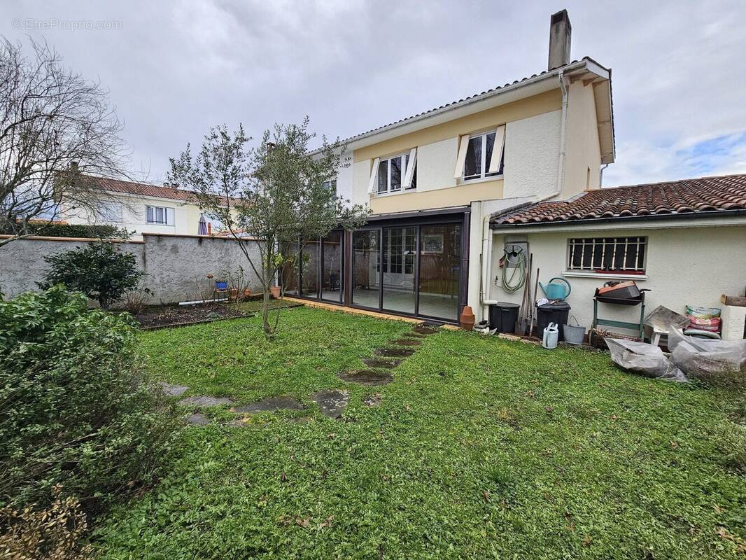 Maison à MERIGNAC