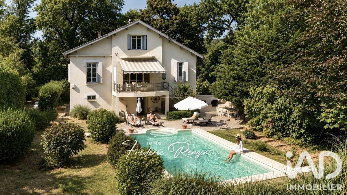Photo 1 - Maison à SAINT-DENIS