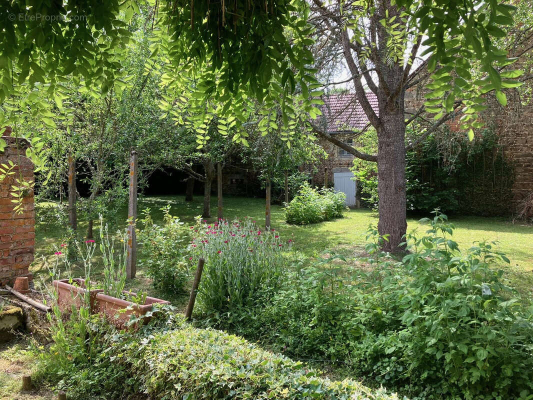 Maison à PIONSAT