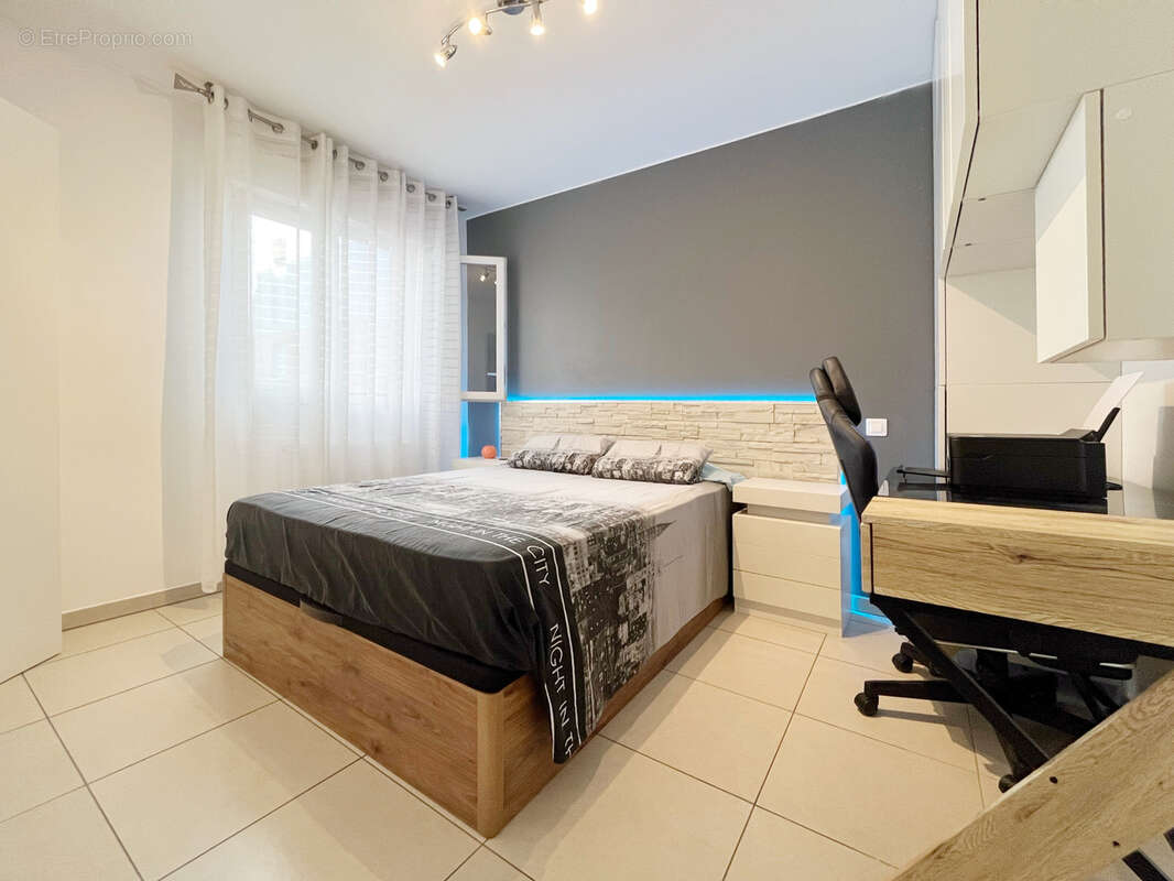 Appartement à SARROLA-CARCOPINO