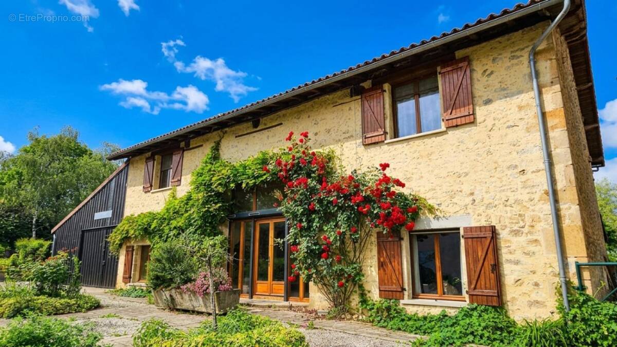Maison à SAINT-AUVENT