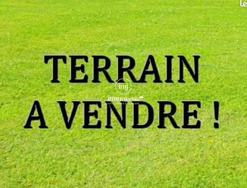 Terrain à SAINT-LAURENT-SUR-GORRE