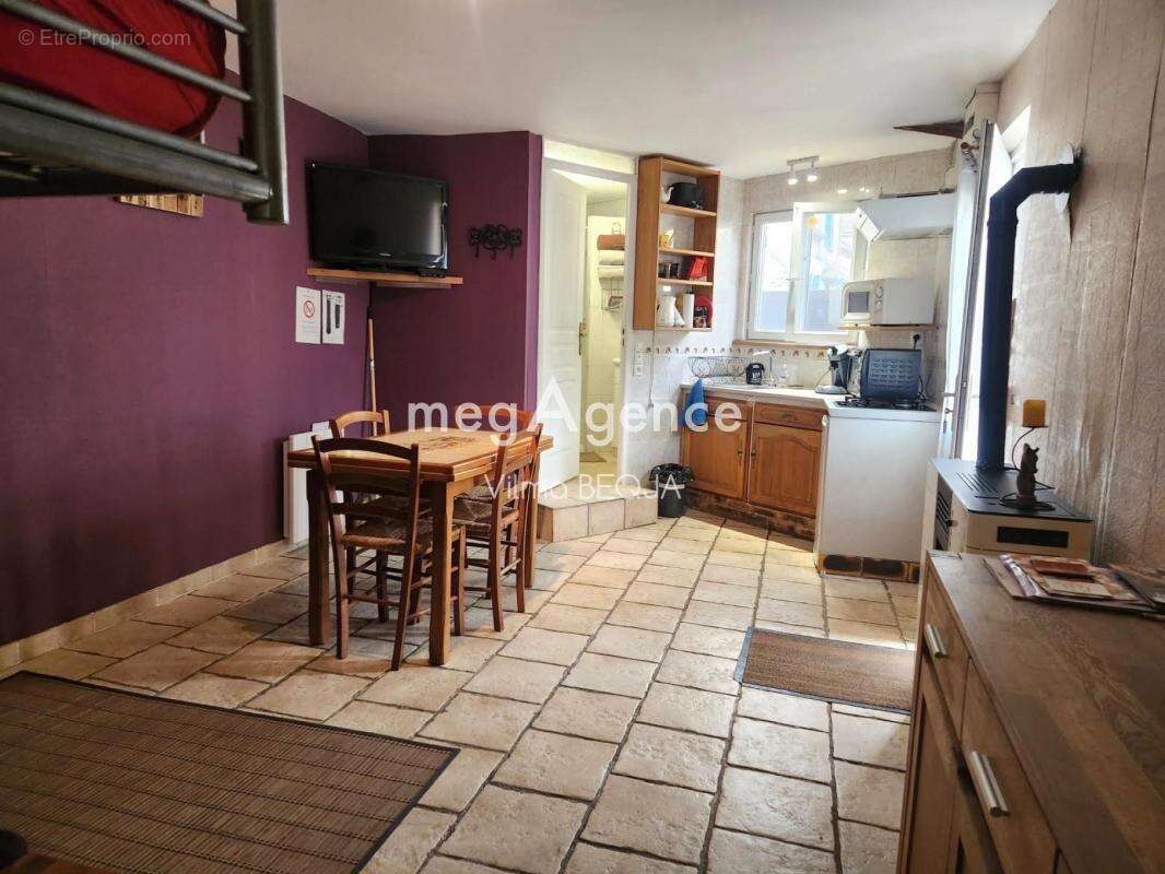 Maison à THORIGNY-SUR-OREUSE