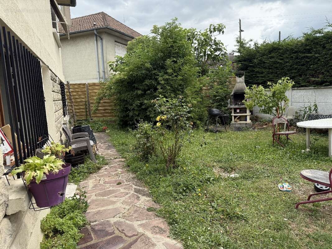 Maison à CHAMPIGNY-SUR-MARNE