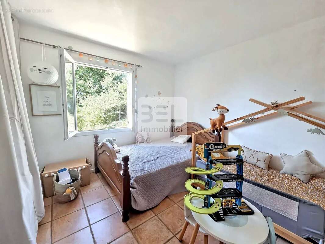 Maison à SAINT-MARTIN-D&#039;ARDECHE