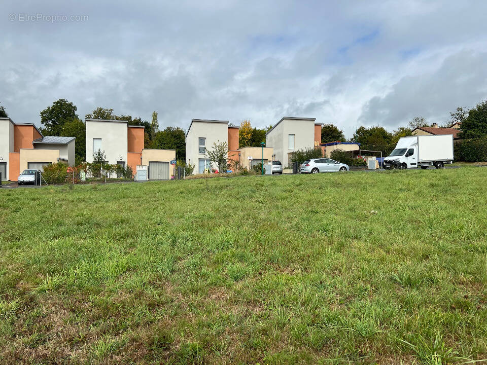 Terrain à NAUCELLES