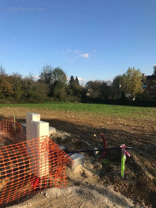 Terrain à VILLIERS-LE-SEC