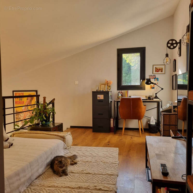 Maison à LES ADRETS-DE-L&#039;ESTEREL