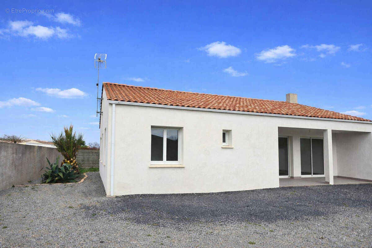 Maison à SALLERTAINE
