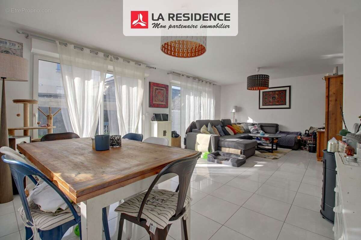 Maison à SARTROUVILLE