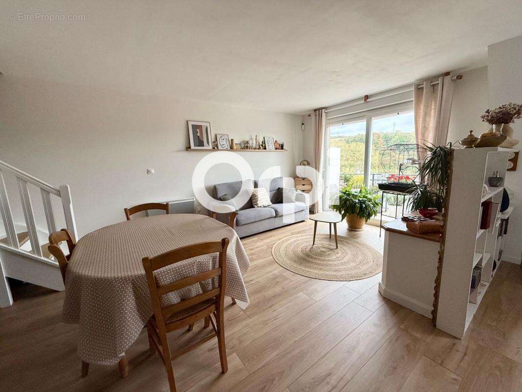 Appartement à SAINT-MARTIN-BOULOGNE