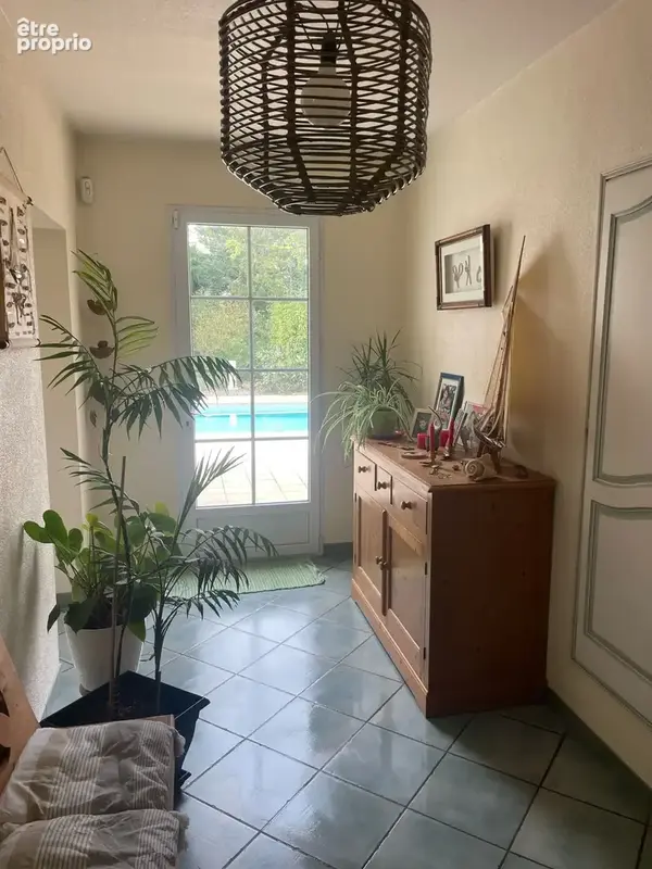 Maison 7 pièces 166 m² à vendre à Niort (79000) - photo 3
