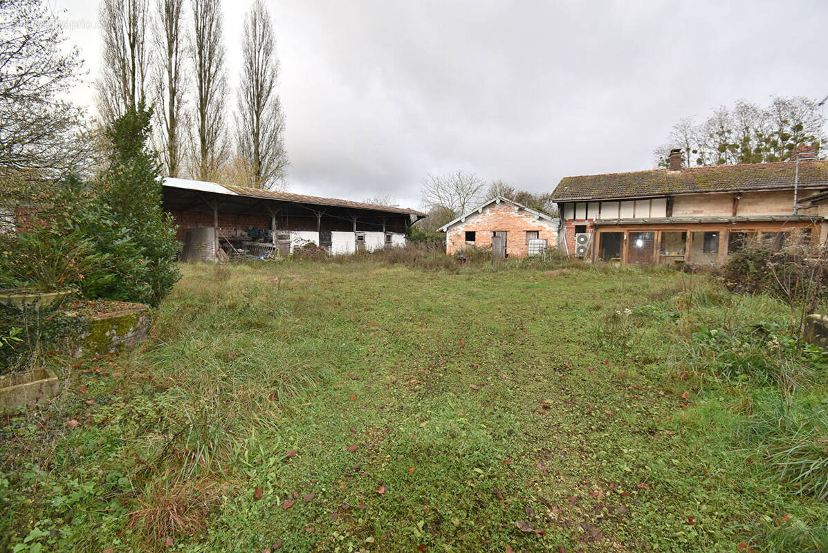 Maison à COURCELLES-SUR-VOIRE