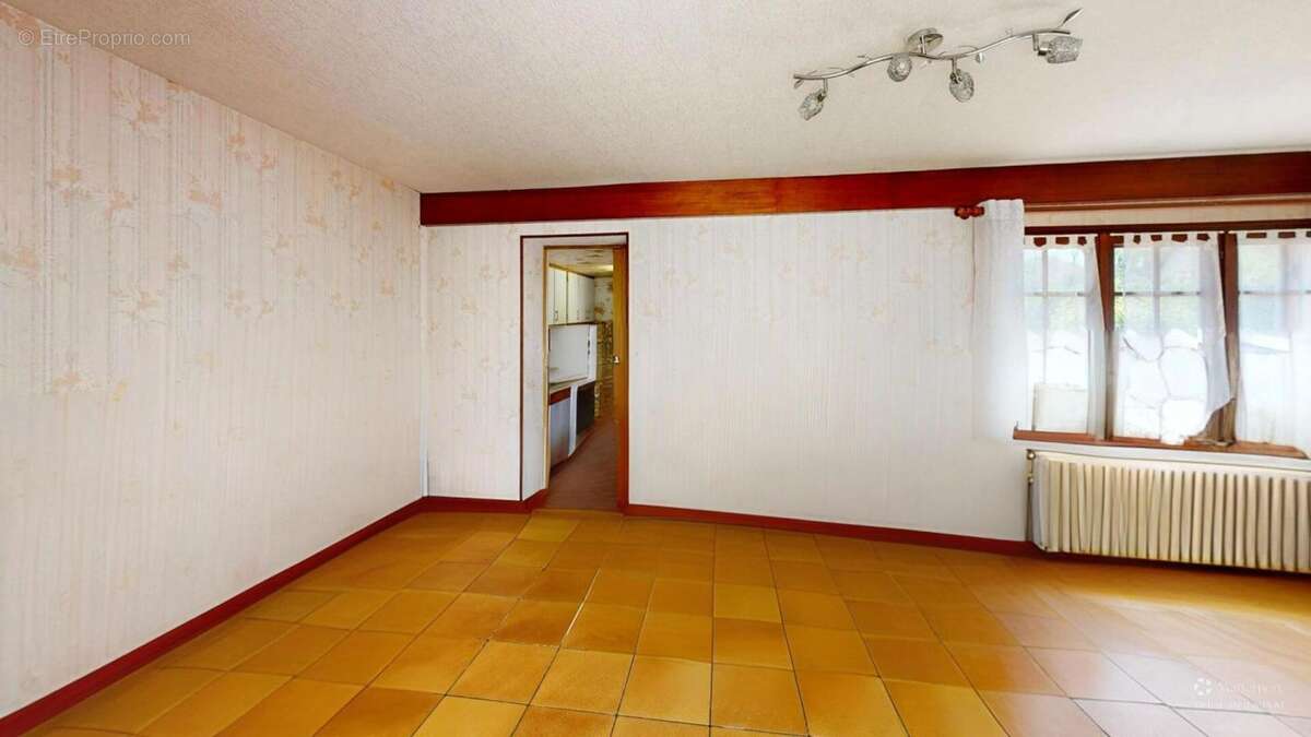 Maison avec dépendances et terrain constructible à Toury - photo 9