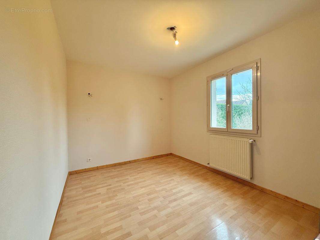 Maison à LONGECOURT-EN-PLAINE