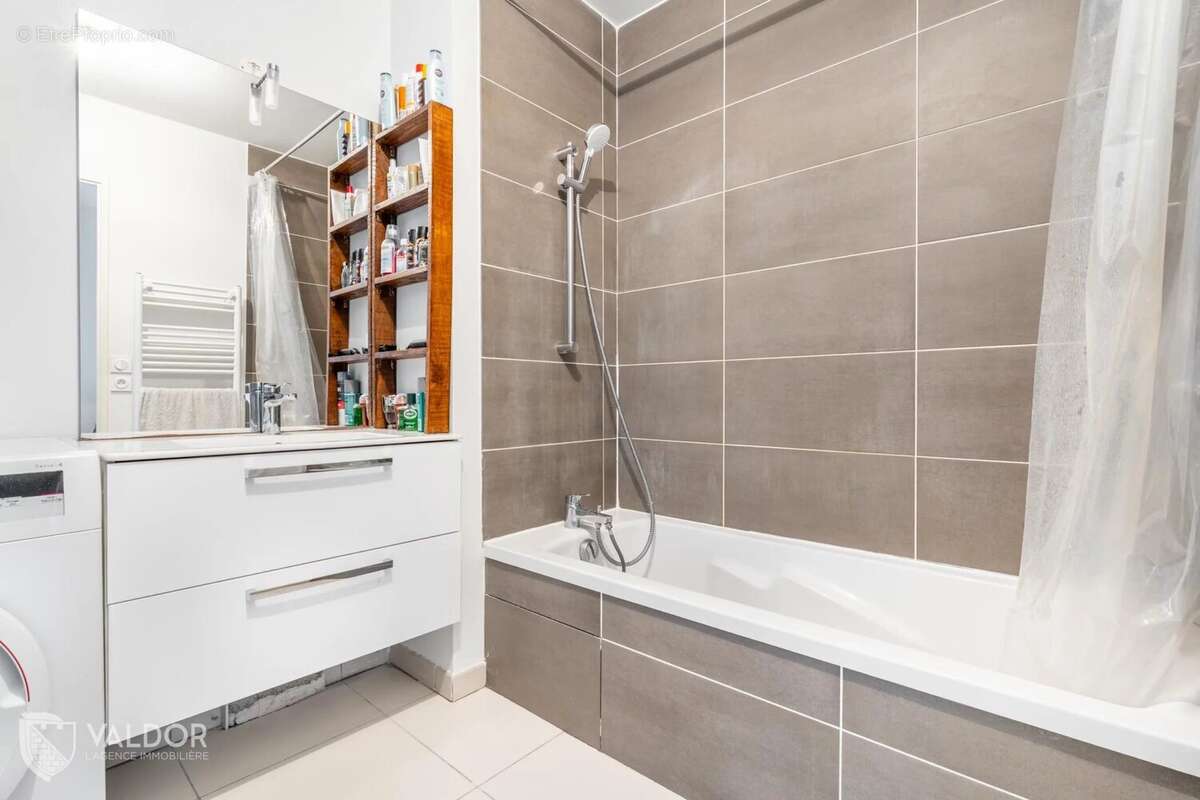 Appartement à ALBIGNY-SUR-SAONE