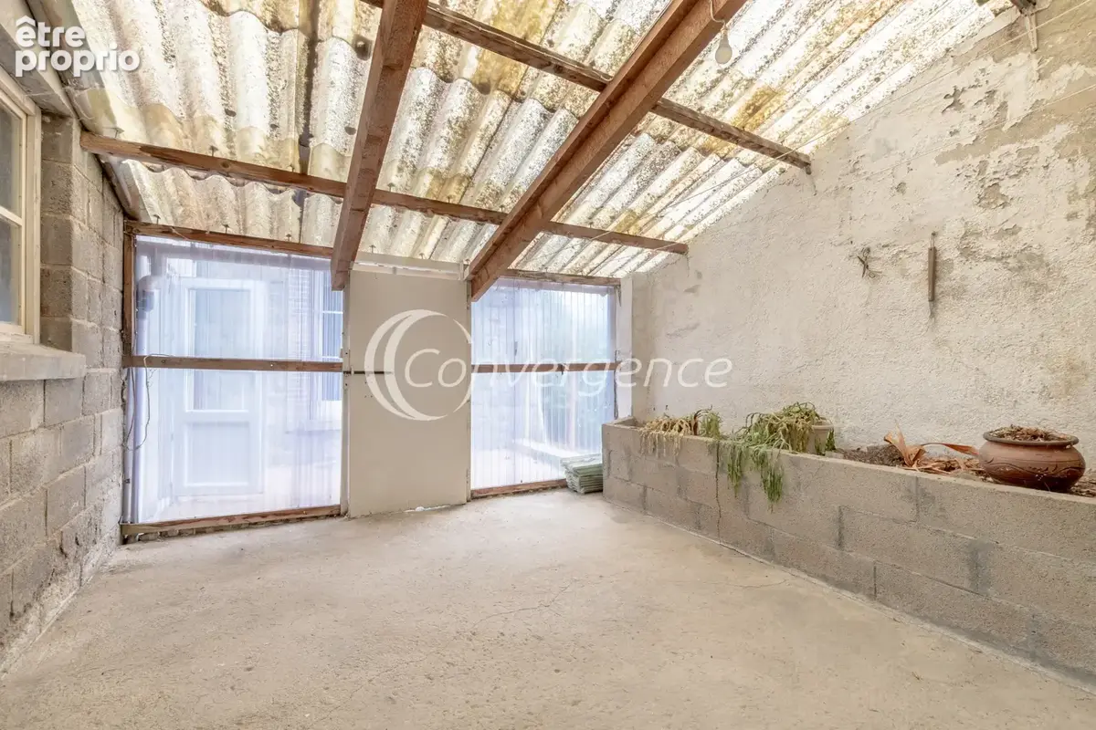 A rénover, maison de ville avec 4 chambres et garage - photo 6