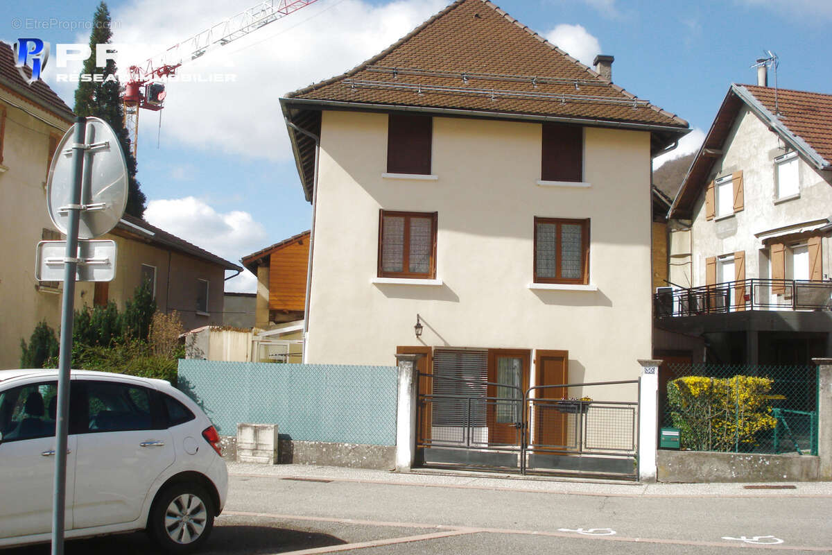Maison à APPRIEU