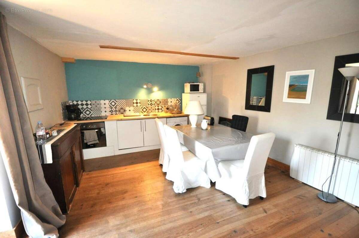 Maison à SAINT-SERNIN-SUR-RANCE