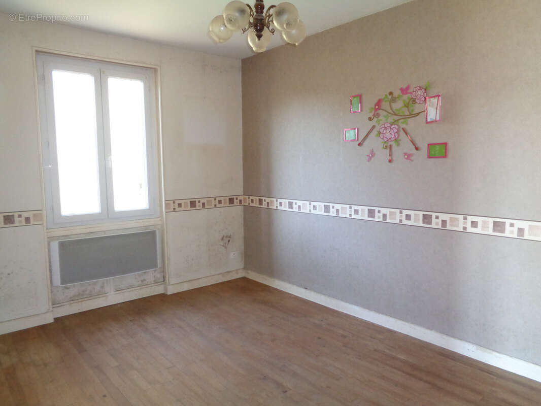 Prix en baisse! maison centre ville avec jardin - photo 6