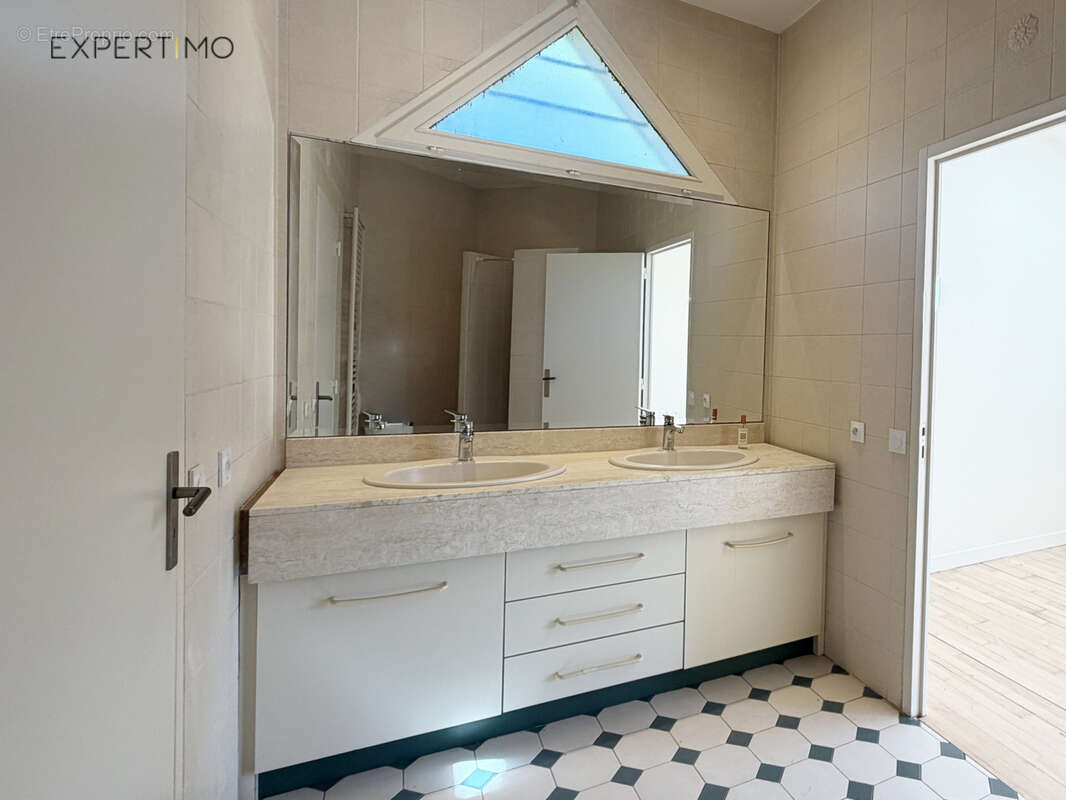 Maison 5 pièces 167 m2 - photo 15