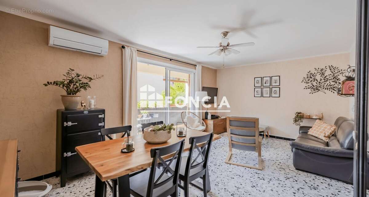 Appartement à HYERES