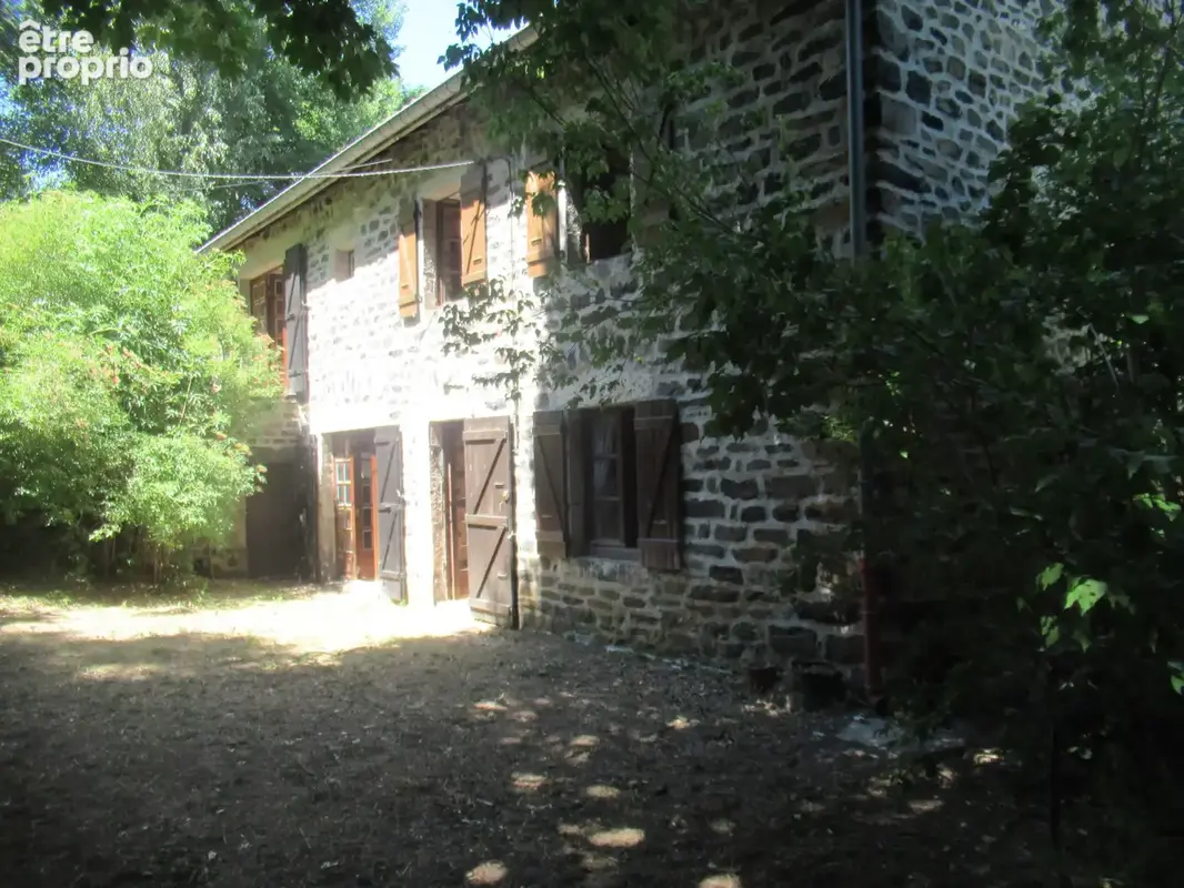 Photo Maison à Le Monastier-Sur-Gazeille au prix de 191 000€