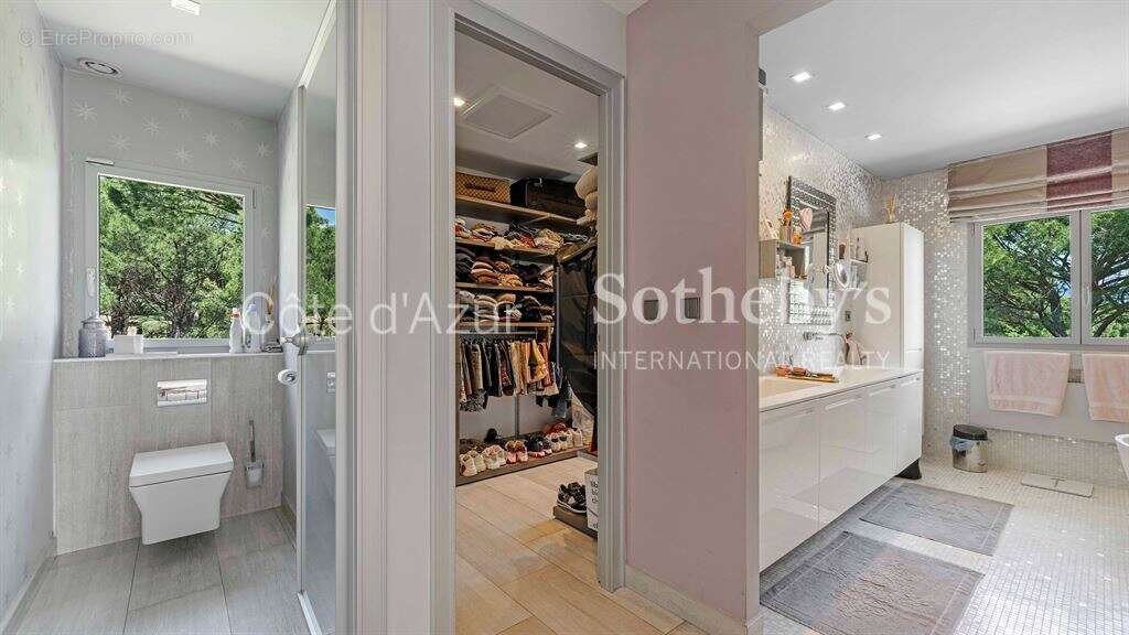 Maison à PLAN-DE-LA-TOUR