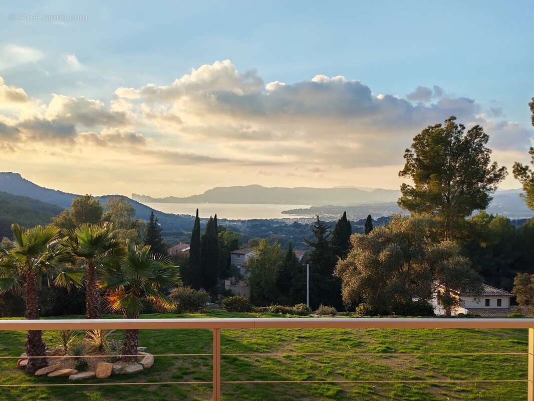Maison à LA CADIERE-D'AZUR