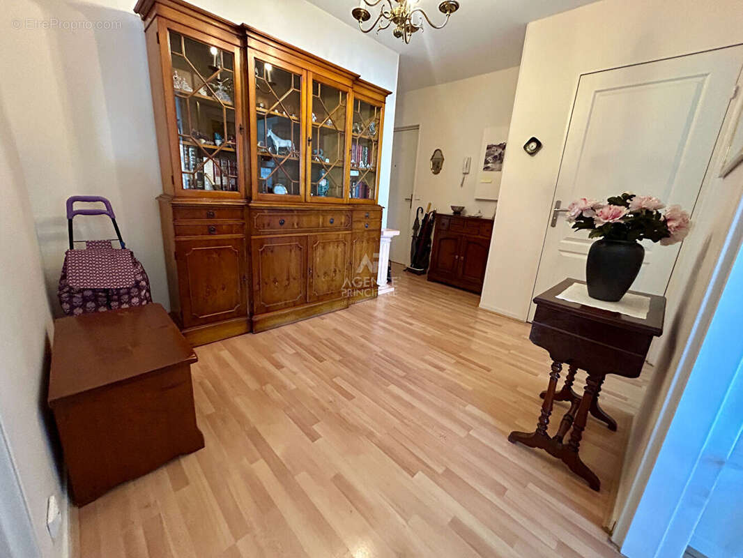 Appartement Poissy 4 pièce(s) 98 m2 - photo 11