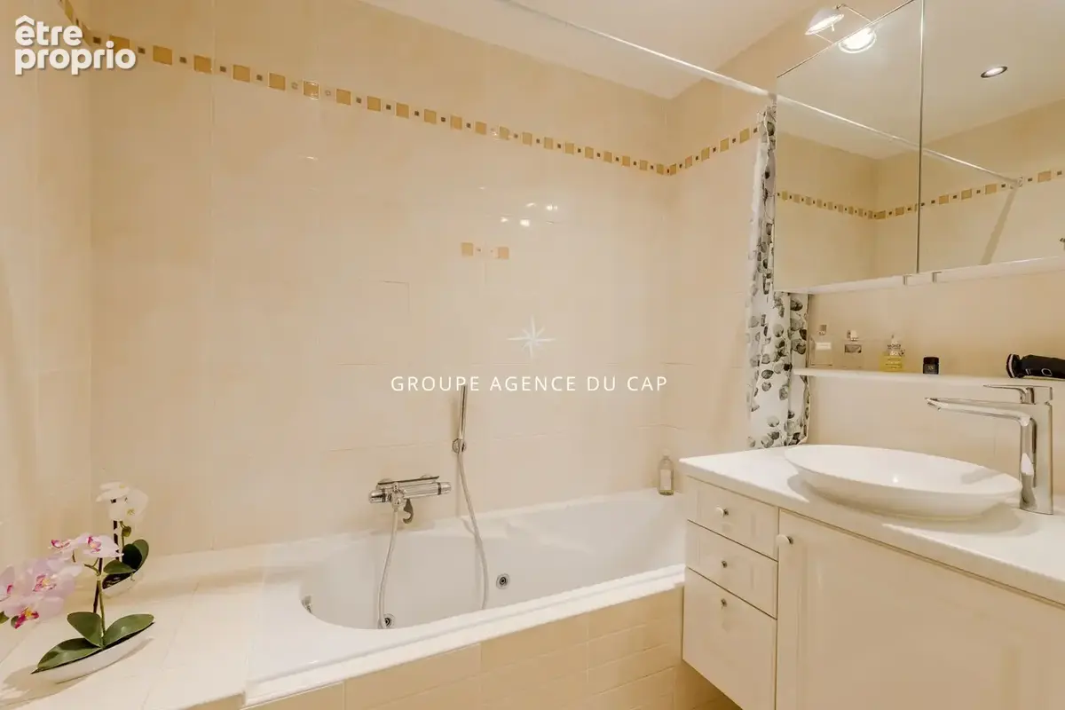 Appartement  Valescure dernier étage. - photo 10