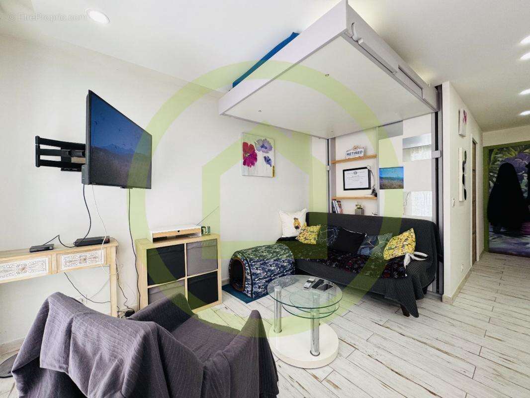 Appartement à ROQUEBRUNE-CAP-MARTIN